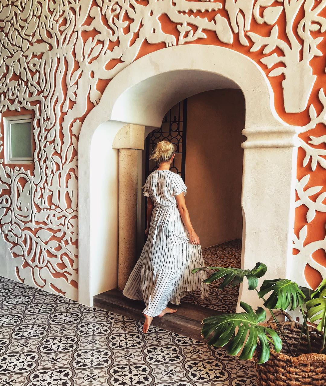 Main guest entrance at Casa Tortugas Boutique Hotel