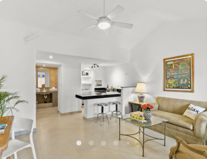 One-Bedroom Suite – Street View at Casa Tortugas Boutique Hotel